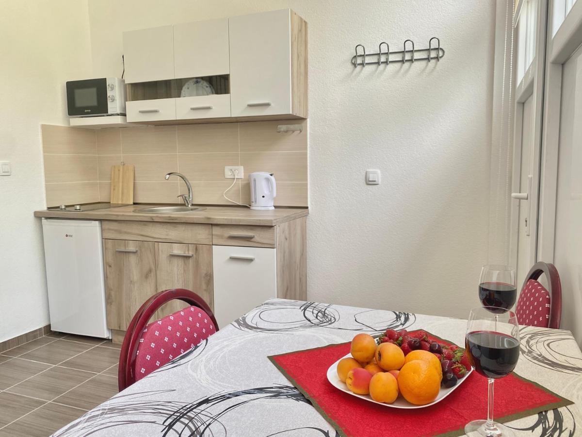 Sutomarina Apartments Sutomore Dış mekan fotoğraf